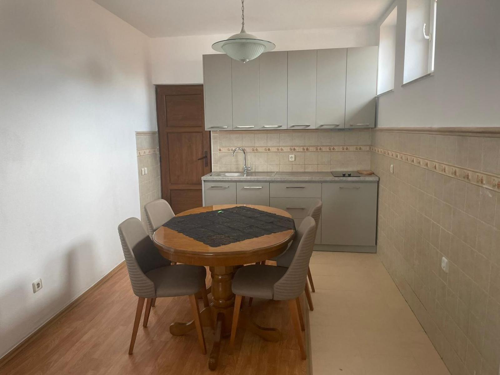 Coral Apartments Пристина Екстериор снимка