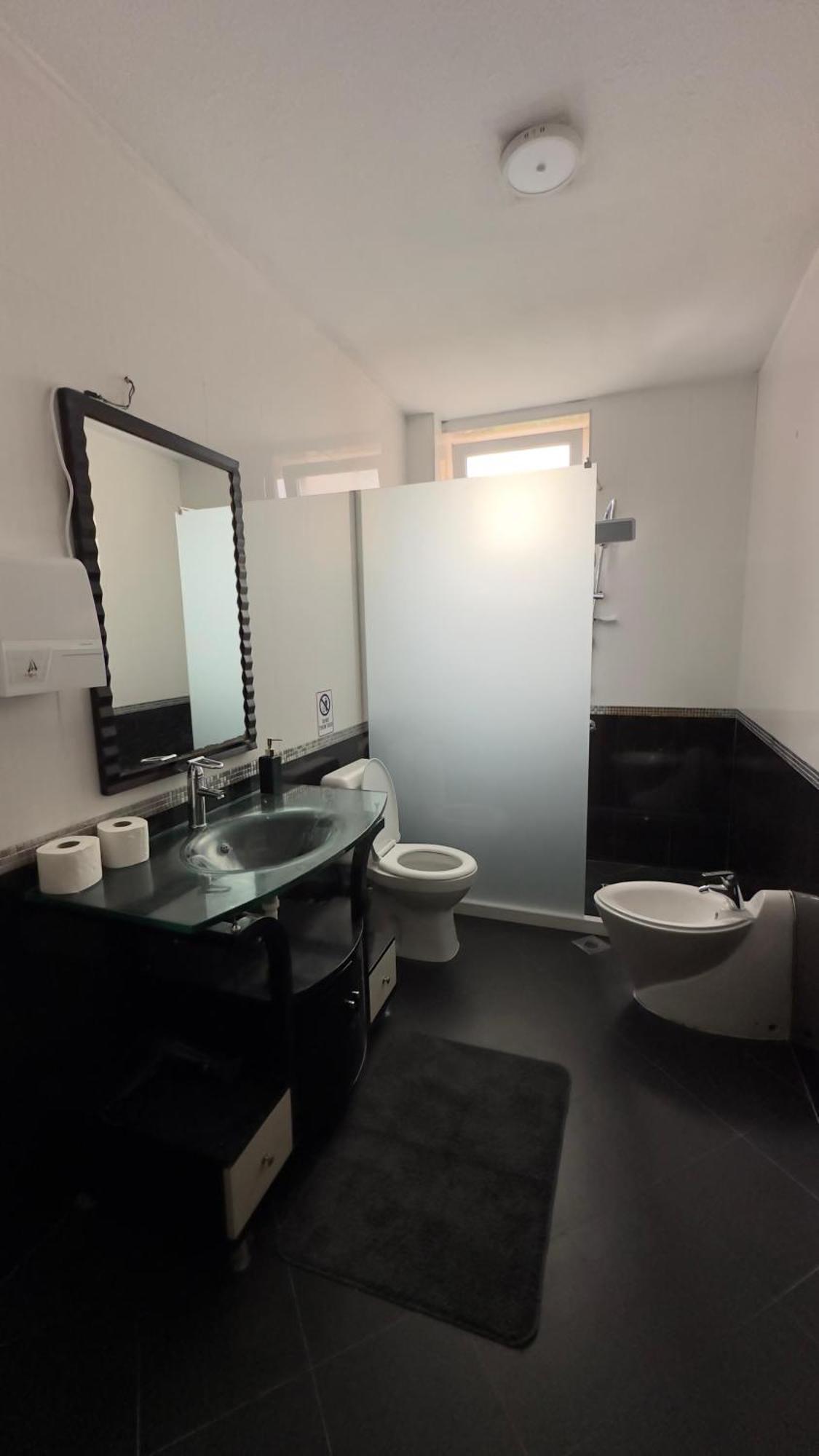 Coral Apartments Пристина Екстериор снимка